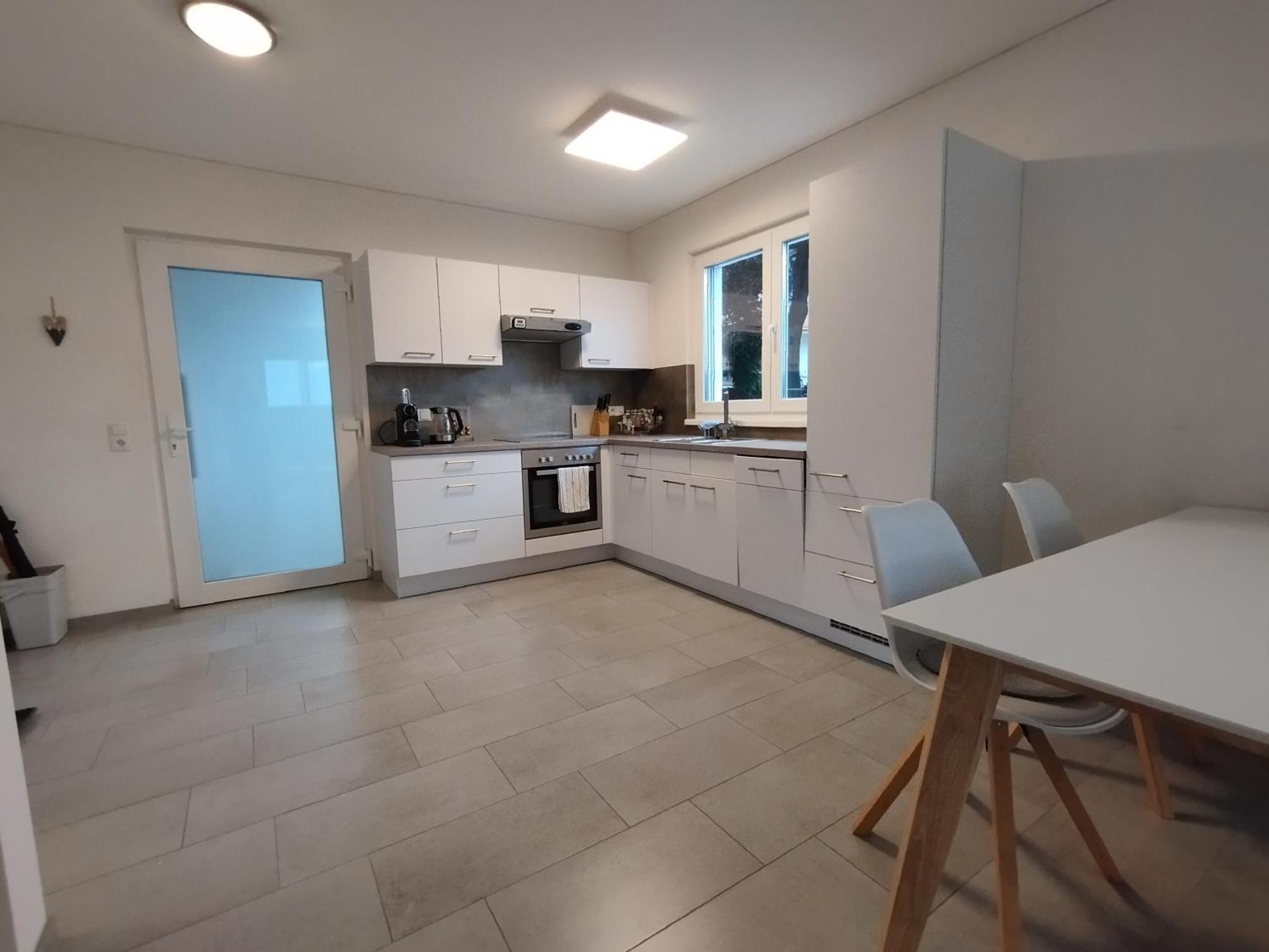Crown Living Design Apartment - Gratis Parkplatz - Wlan - Kueche - Self Check-In Altach Екстер'єр фото